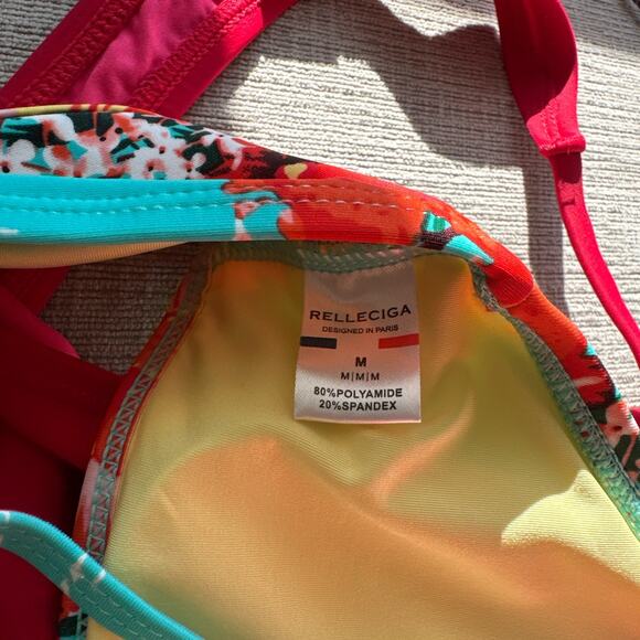 RELLECIGA Floral Ruffle Triangle Bikini Top + Red Thong Bottom Set S/M - Picture 3 of 9